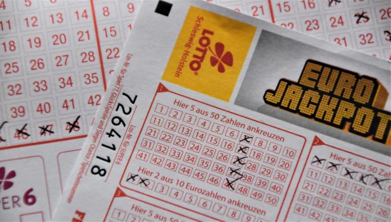 10 Essential Tips for Playing the Lottery Responsibly: A Comprehensive Guide